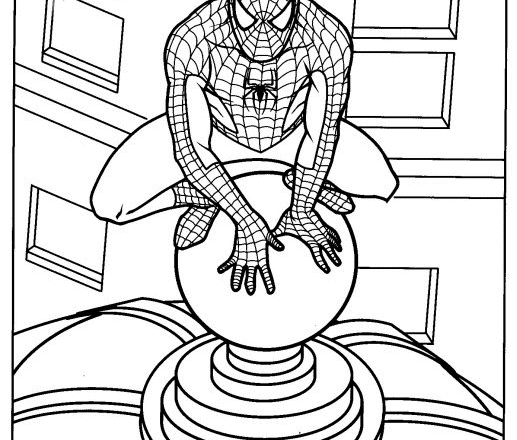 Spiderman Uomo Ragno in cima ad una costruzione disegno per bambini