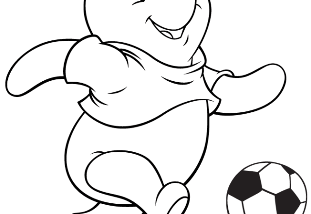 Winnie The Pooh che gioca a calcio da colorare